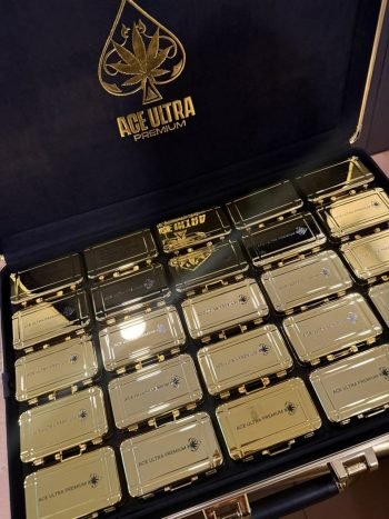 Ace Disposable Gold Edition